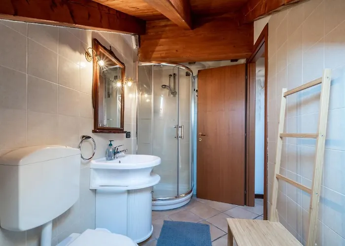 דירה Borgo San Giulio By Interhome פטנאסקו